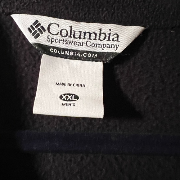 Columbia Full Zippered - Picture 3 of 3